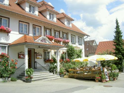 Hotel Restaurant Landhaus Koehle ノイキルヒ エクステリア 写真