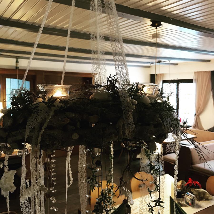 Hotel Restaurant Landhaus Koehle ノイキルヒ エクステリア 写真